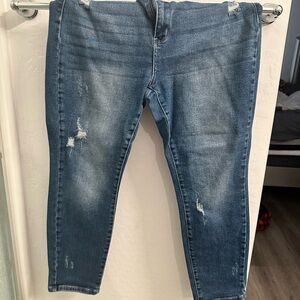 Judy Blue Straight Leg Blue Jeans with Distressed Details